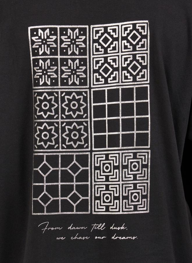 Styli Foil Print Round Neck Oversized T-Shirt - Image 4